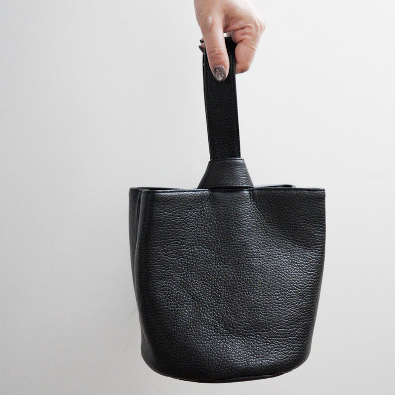 【先行予約 2026 Sprimg 最新作 POCO / shrink leather onehandle bag（ポコ/シュリンクレザーワンハンドルバック）